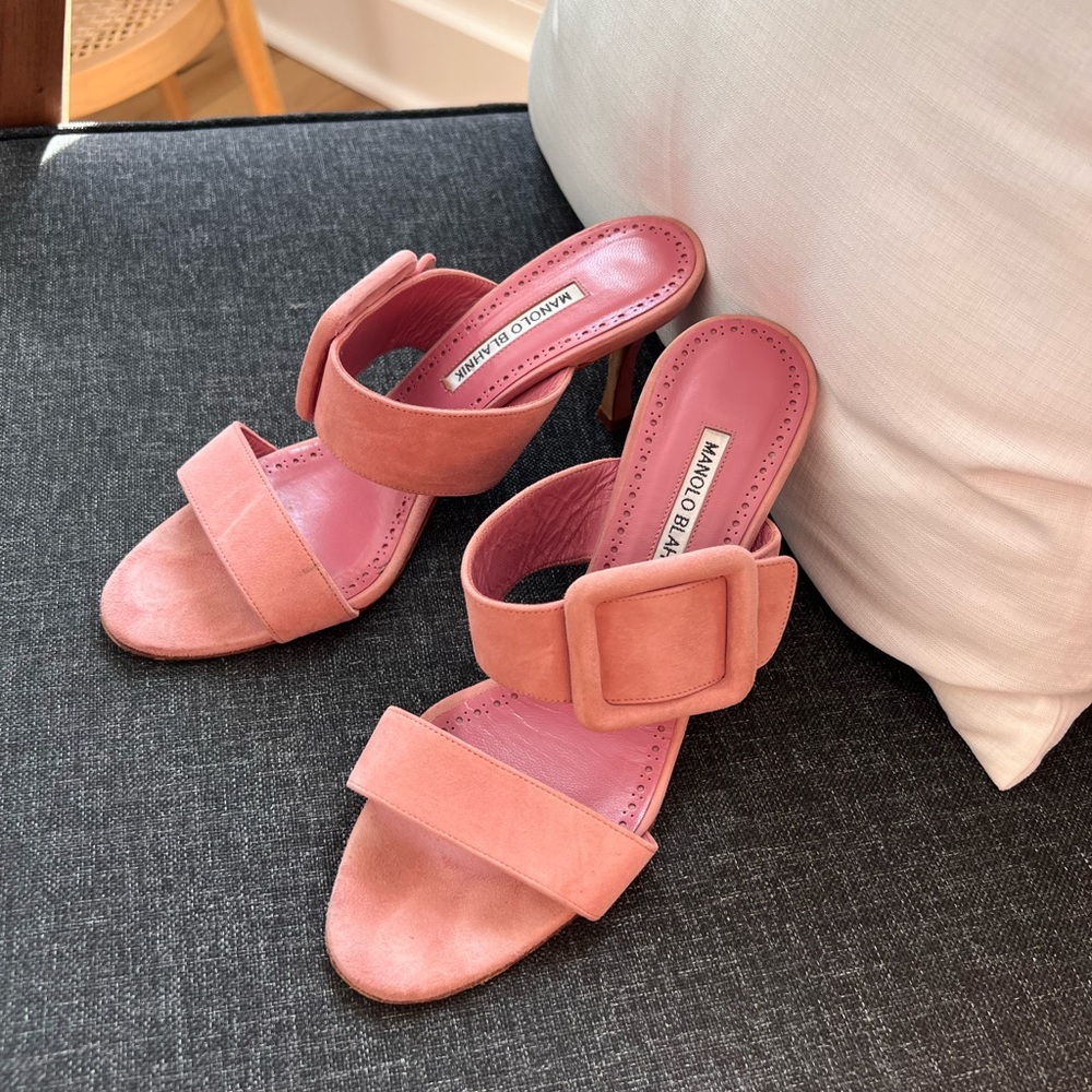 Manolo Blahnik Size 8.5 Size 39 Pink Heels